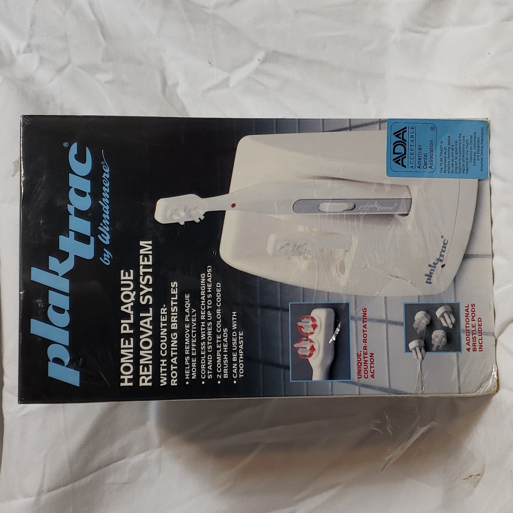 Electric Toothbrush plak trac new in box (a1)